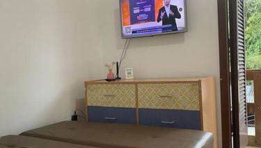 Apto inteiro, central, 1 quarto, bem equipado - Foto 5