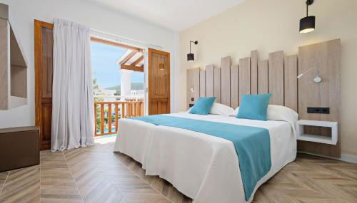 AzuLine Apartamentos Can Sanso - Photo 5