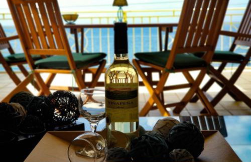 Derveni Seaside Apartments - Deluxe Sea View Penthouse Jacuzzi-BBQ & Groundfloor Garden View Apartment - Foto 22