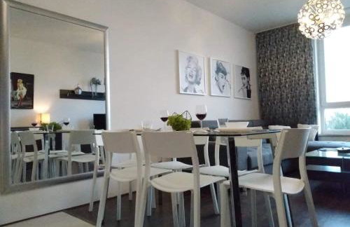 Sunny Penthouse with roof gardens overlooking the Warsaw Palace of Culture - Foto 7