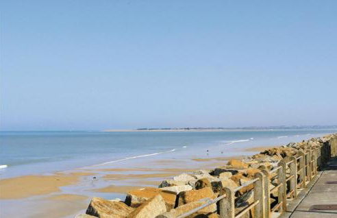 Awesome Home In Hauteville-Sur-Mer - Foto 26