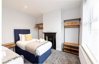 Hassle-Free & Handsome Brand-New 3-Bed Home - Foto 20