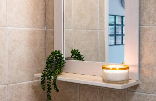 Riverwalk Apartment One - Photo 55