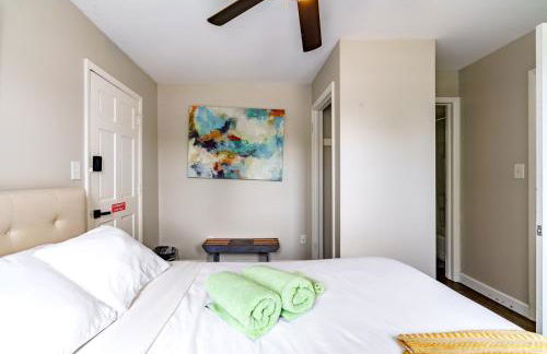 Jungle House Columbus Downtown Free Parking Sleeps 6 - Steps to Convention Center & Nationwide Arena - 1BR Short North Luxury Home - Over 5,800 Five Star Stays - Foto 15