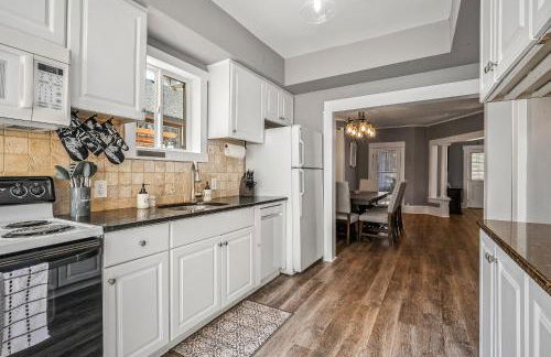 Perfect for Work & Play, 3BR 2BA with Office & WiFi - Foto 29