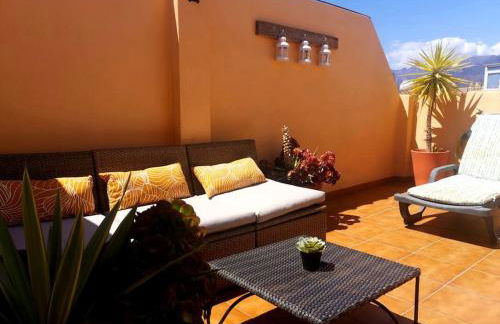 Ático fresco y luminoso con aparcamiento privado - Foto 42