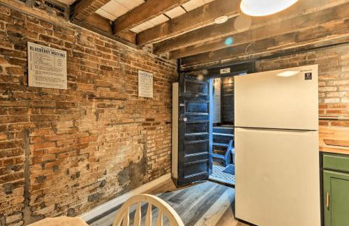 1850s historic Row House 7min train to NYC with private backyard - Foto 2