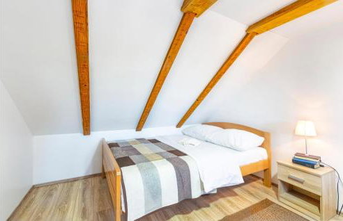 Nice Home In Gospic With Sauna - Photo 36