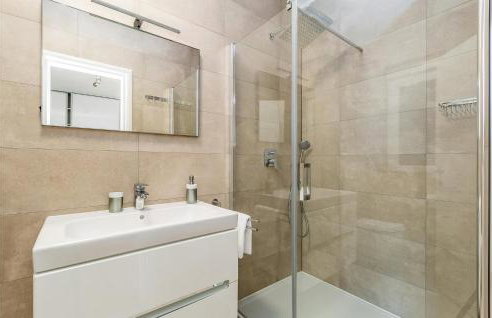 Nice Home In Linardici With Wifi - Photo 39