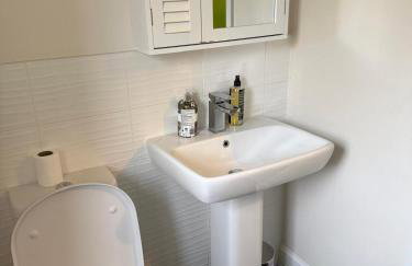 Spacious Modern 4-Bedroom Detached Home in Corby - Foto 25