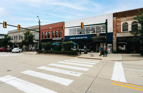 Luxe Condo Overlooking Park - Foto 13