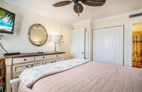 1004 Waters Edge Resort condo - Photo 9