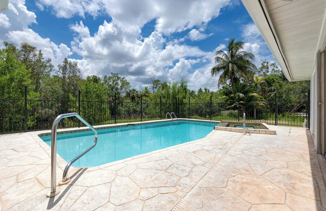 Casa Bonita by Avantstay Large Backyard, Patio, Pool + Hot Tub - Foto 28