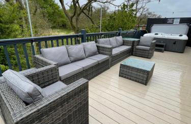 Boggy Creek - lodge with hot tub - Photo 1