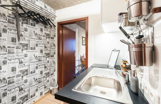 Charming Hipster Flat - Photo 7