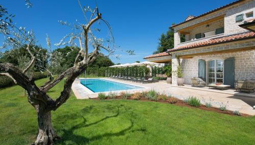 Villa Nevia with pool and sport court's - Foto 4