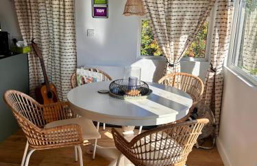Robins' Rest - 22 Caer Beris Luxury Lodge Park NEW Sleeps 6 Riverside Reteat - Foto 4
