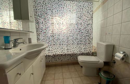 COZY & QUIET CITY APARTMENT - Foto 33