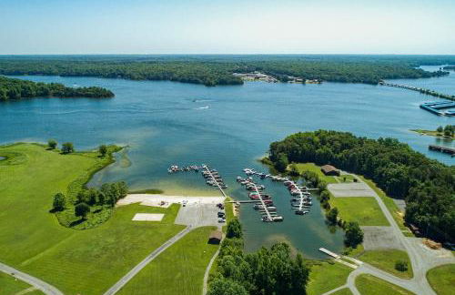 Lake Anna Retreat with Private Beach, Hot Tub Access - Foto 28