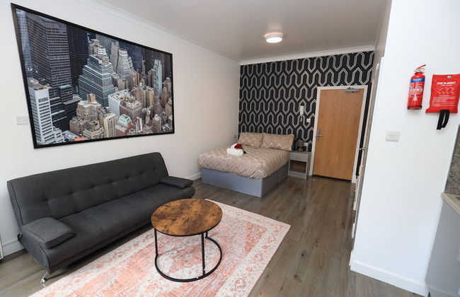 VR Apartments - Photo 34