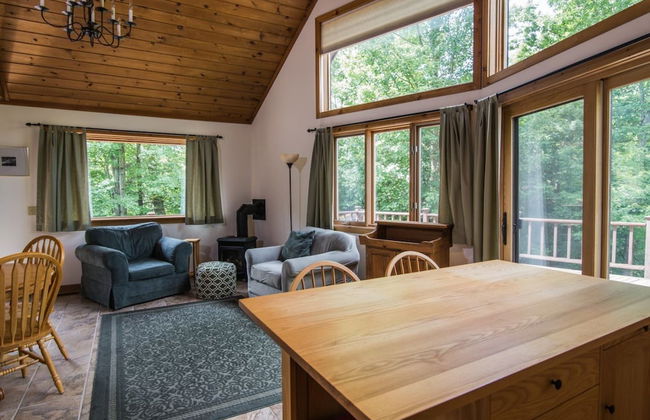 Cottage in the Woods - Photo 10