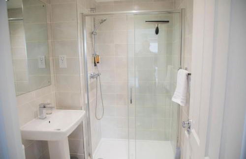 5 Bed House Wifi City Centre Free Parking - Foto 10