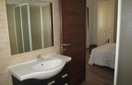 agriturismo gli olivastri -appartamento bel vedere con piscina ,solarium e vista mare,climatizzatore ,wifi - Photo 16