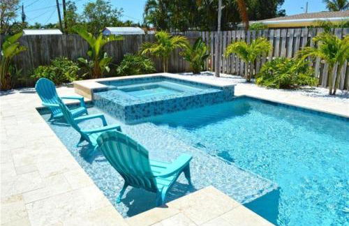 Private heated pool , resort style home , minutes from the beach - Foto 1