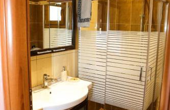 Village House - Photo 23