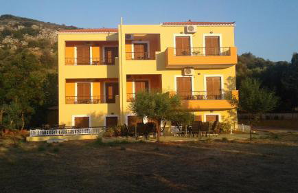 Savvas Apartments - Photo 3