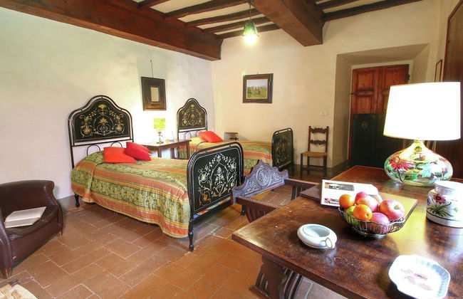 Apartment in a Farmhouse With Swimming Pool - Photo 14