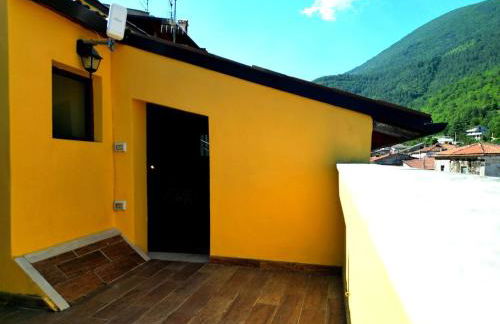 Apartment with Sunny Balcony overlooking Introdacqua - Foto 17