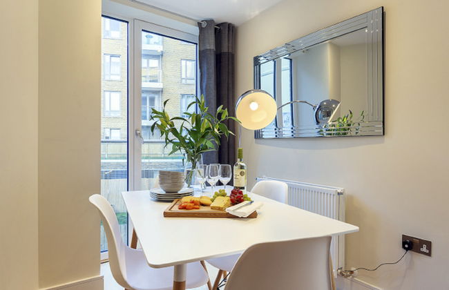 Two Bedroom Apartment in Limehouse - Foto 15