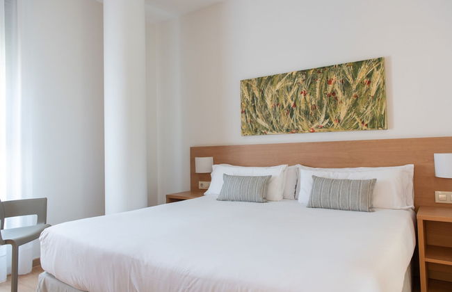 Aparthotel Aura Park Fira Barcelona - Photo 22