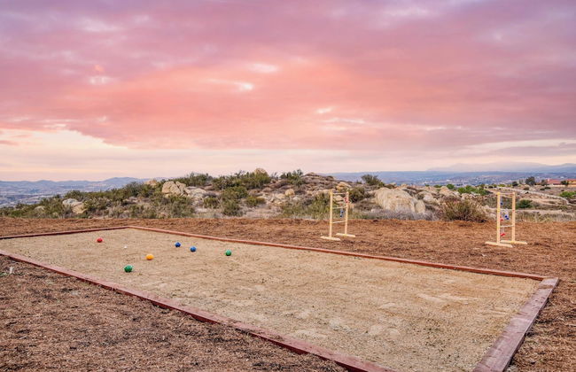 Malbec by Avantstay Incredible Estate w/ Panoramic Views & Bocce Ball Court! - Photo 40