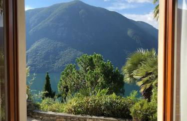 Historic villa with magnificent lake views - Foto 37