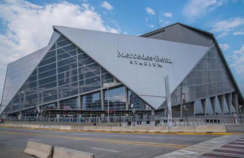 Upscale Midtown Retreat , Free Parking & Close to Mercedes-Benz - Foto 21