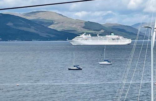 THE RESTING LION - Gourock Town Center Holiday Home Apartment - Foto 36