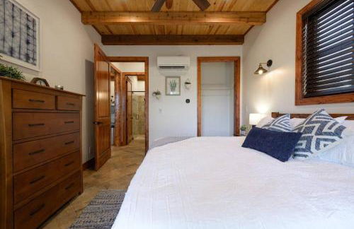 Little Dutch Cabin #1 - 12 min to Magnolia-Baylor - Foto 9