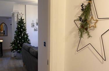 Luxury Chapel Apartment within City Walls - Photo 19