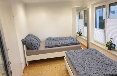 RK79 Ferienwohnung mit 4 Zimmer, Garten und Pool nähe Klinikum U-Bahn & S-Bahn zum Messegelände Nürnberg - Foto 33