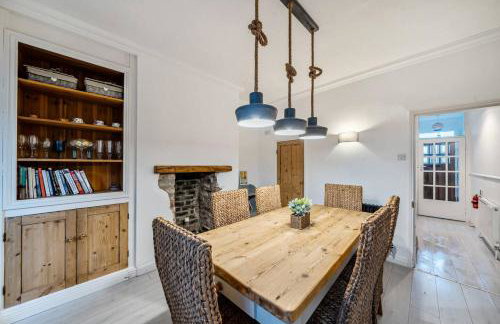Central Filey Family Cottage for Groups with Super King Bedroom and Bunk Room - Foto 2