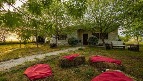 Πέτρινη εξοχική κατοικία, Λάρισα - Foto 1