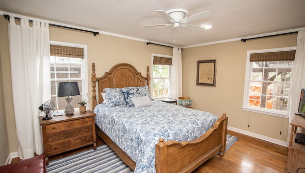 Oleander House - Pet Friendly! Private Pool! - Foto 5, Habitación