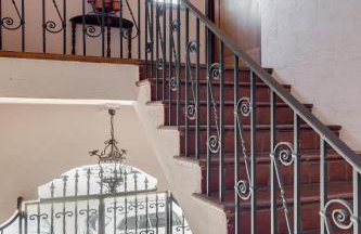 Visit the Beach from a Historic Downtown Apartment - NRP21-00092 - Foto 40