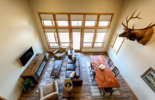 Luxury Townhome in Exclusive Eagle Bend - Photo 34