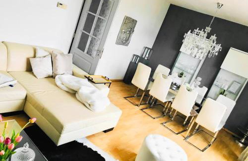 VILLA SUNSHINE "SILVER SUITE" nad JEZIOREM WIELE PRZESTRZENI ZA NISKĄ CENĘ - Foto 1