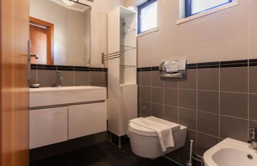 FLH Caparica Town House with Pool - Foto 16