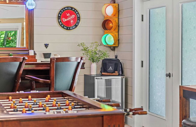 Alpine Serenity by Avantstay Beach + Lake Access Theater, Deck, Playroom - Foto 23