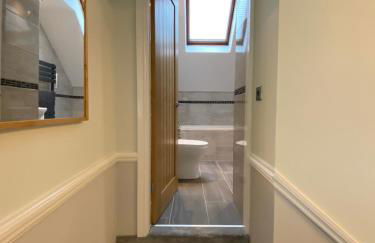 Modern 4-bed Cottage Llanwrst Town Centre & Parking - Snowdonia! near Betws-y-Coed - Photo 31